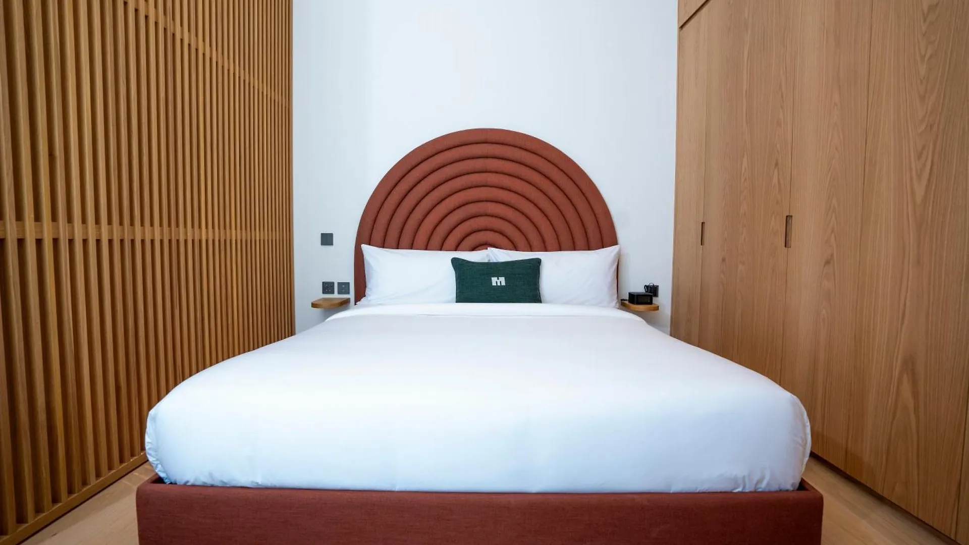 Aparthotel The Muse 45 Dubaj 0*,
